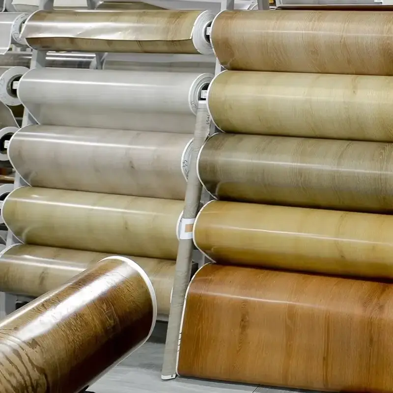 Lifilimi tsa PVC tsa Mobala oa Khabiso bakeng sa Laminating ho WPC Floors: Hobaneng e le Phetoho ea Papali bakeng sa Phatlalatso ea Hau?